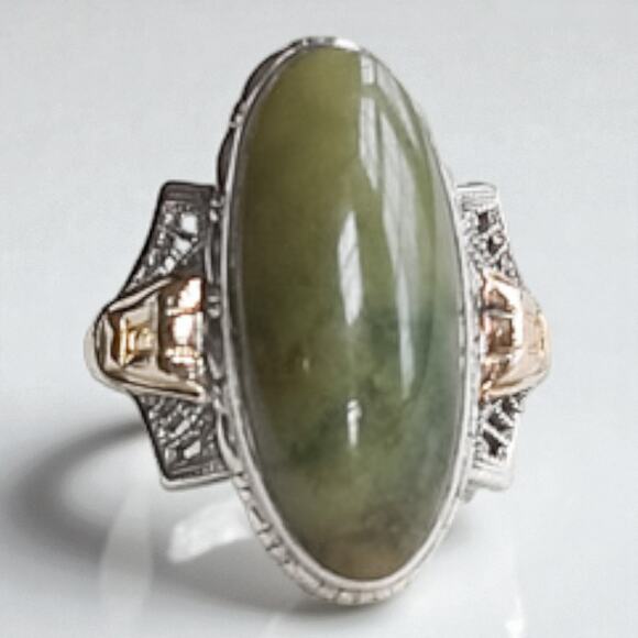 Vintage 925 Silver Nephrite Jade Ring Gold Fill Accent Size 7.5 Oval Stone - Picture 2 of 10